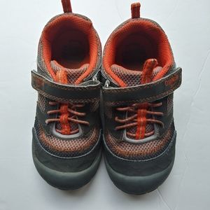 Oshkosh Boys Water Shoes S 11